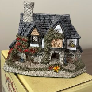 Hogs Head Beer House by David Winter Cottage Collection